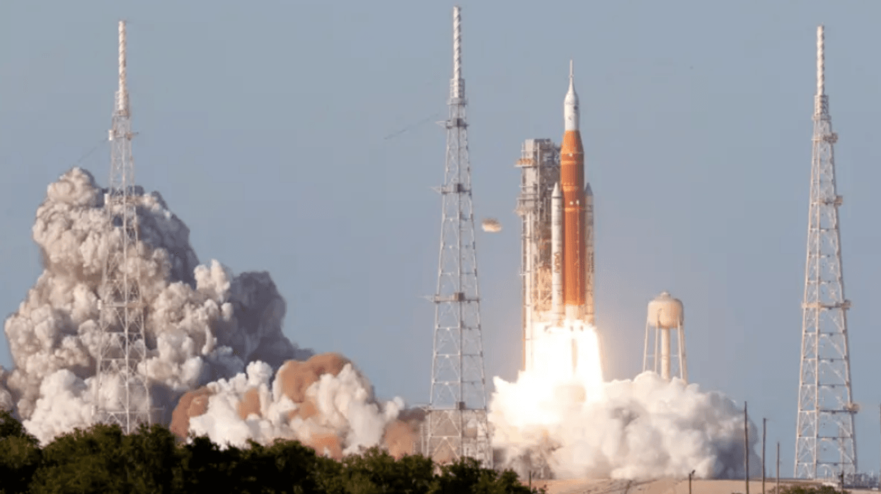 Misioni Artemis II i NASA-s niset për "vizitën e parë në Hënë në 50 vjet" Misioni Artemis II i NASA-s niset për