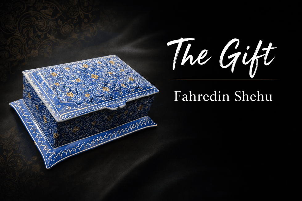 Fahredin Shehu publikon “The Gift”: një vepër që sfidon ndarjet kulturore
