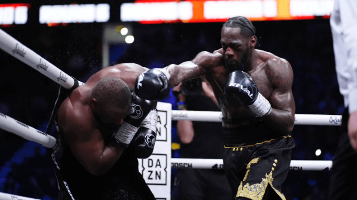 Momenti kur Wilder i tha “të dua” Chisoras para se ta rrëzojë me goditje të fuqishme