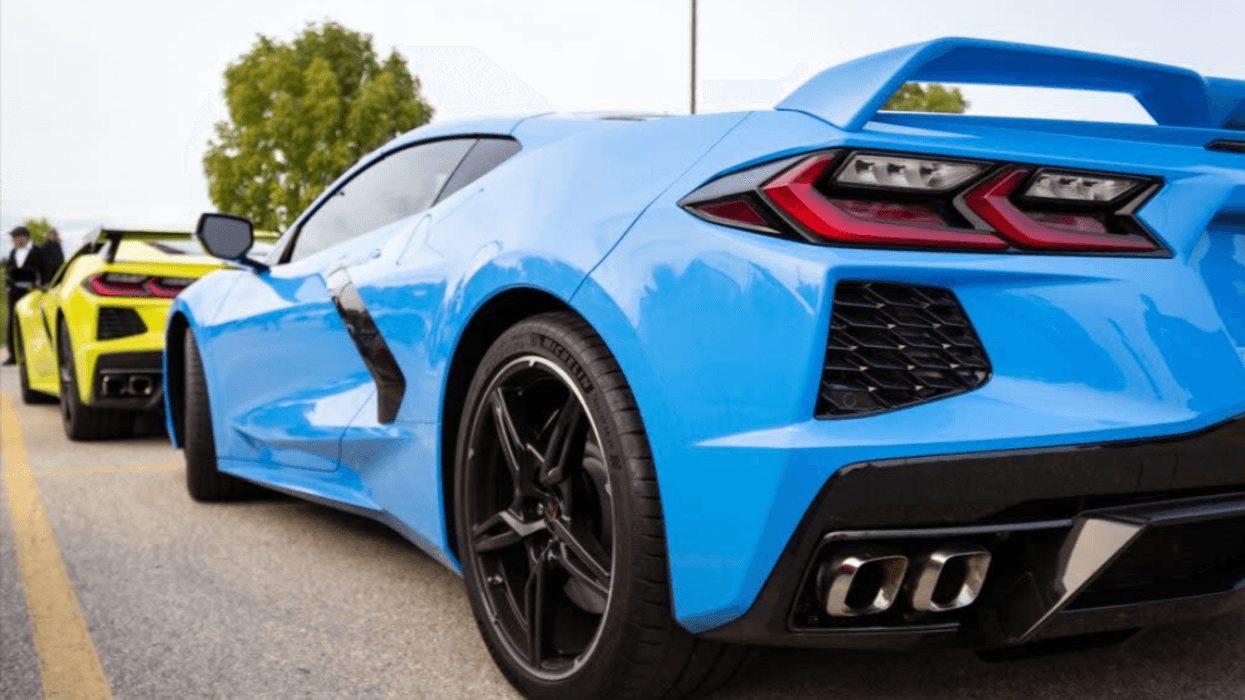 General Motors ndalon shitjet e Chevrolet Corvette C8 për shkak të një problemi sigurie General Motors ndalon shitjet e Chevrolet Corvette C8 për shkak të një problemi sigurie