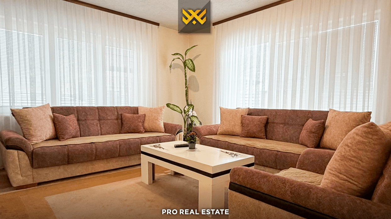 Në Lagjen Qëndresa shitet shtëpia 182m² me garazh dhe oborr #15103 Në Lagjen Qëndresa shitet shtëpia 182m² me garazh dhe oborr #15103