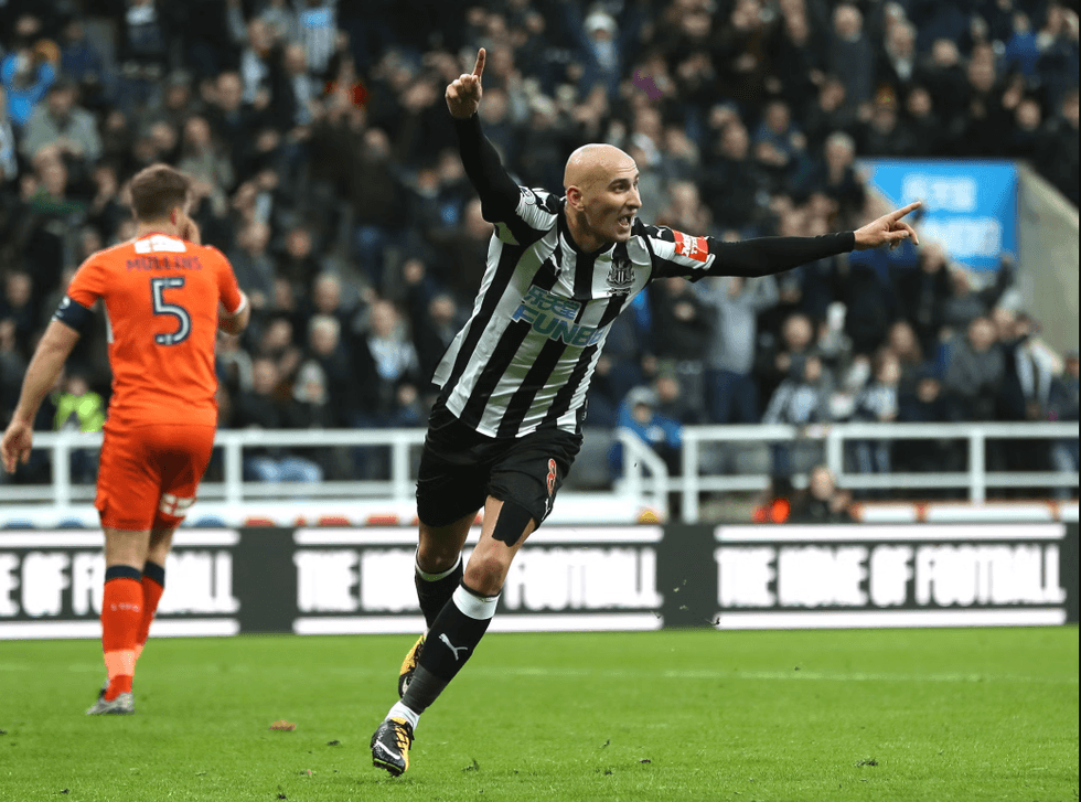 Ish-reprezentuesi i Anglisë nuk dëshiron të largohet nga Dubai: Jam më i sigurt me raketa mbi kokë sesa në Londër