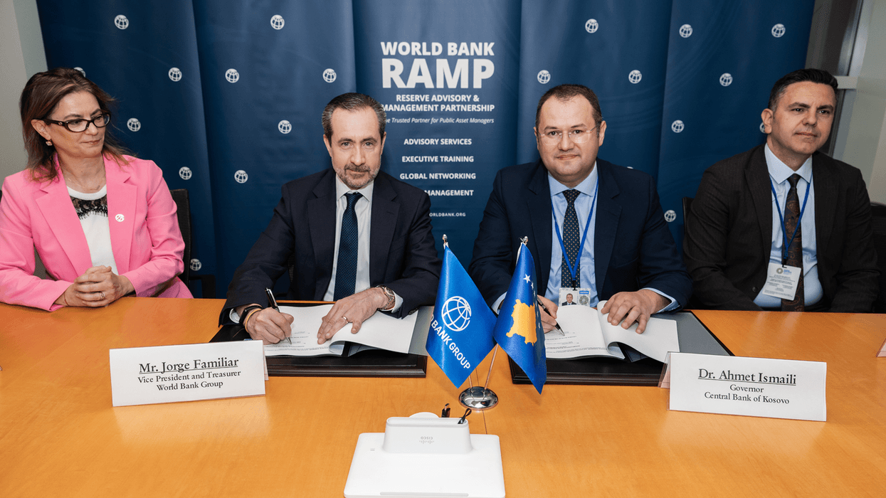 Bashkëpunim i ri financiar, Ismaili nënshkruan marrëveshje me përfaqësuesin e Grupit të Bankës Botërore
