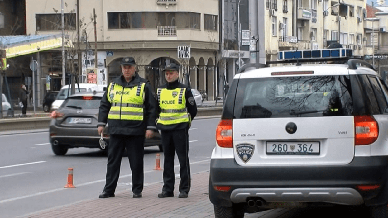 MPB jep detaje për denoncimet për bomba në dy qendrat tregtare në Shkup MPB jep detaje për denoncimet për bomba në dy qendrat tregtare në Shkup