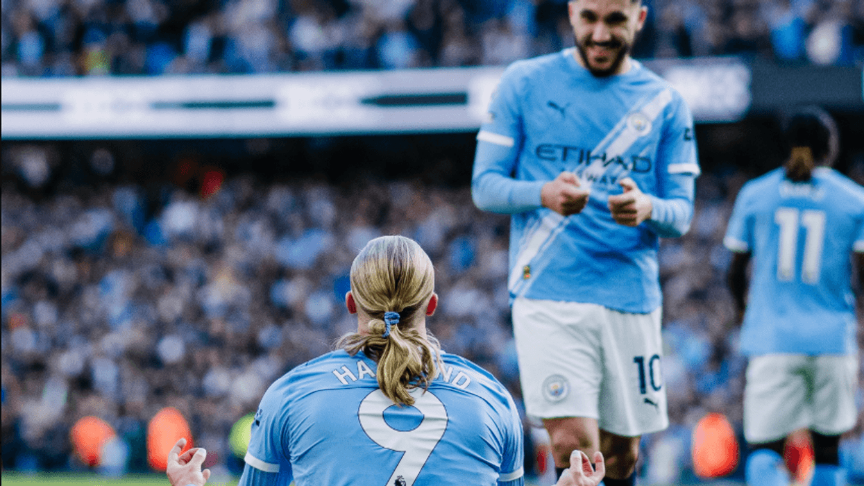 Manchester City mposht Arsenalin në “Etihad”, gjithçka e hapur në garën për titull