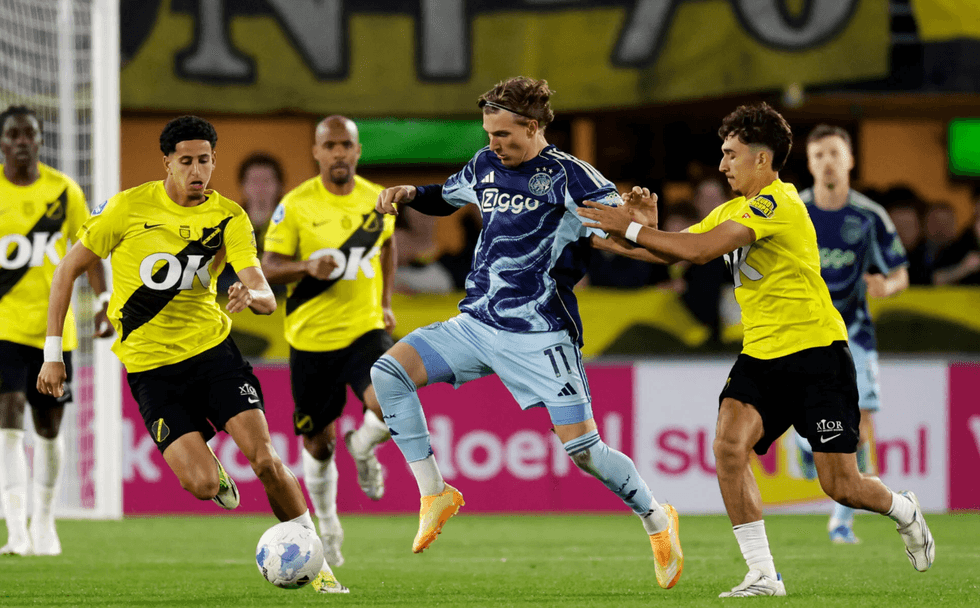 Ibrahimovic “u shfaq” sërish në Holandë, shikoni golin mjeshtëror të Godts të Ajaxit