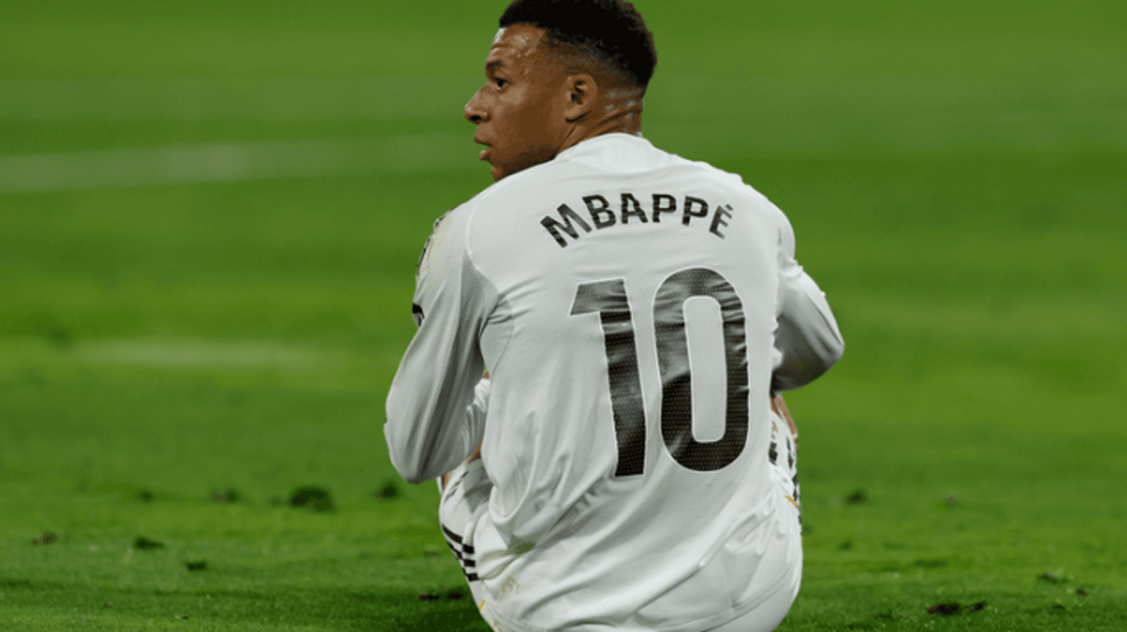 Çfarë po ndodh me Kylian Mbappen? Çfarë po ndodh me Kylian Mbappen?