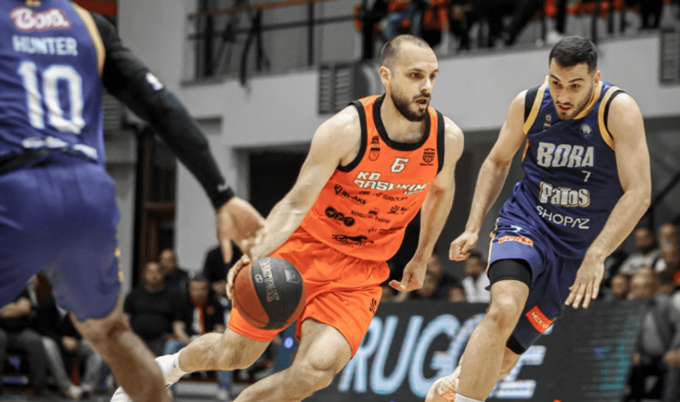 Bashkimi mposht Borën, merr epërsinë sërish - një fitore larg finales
