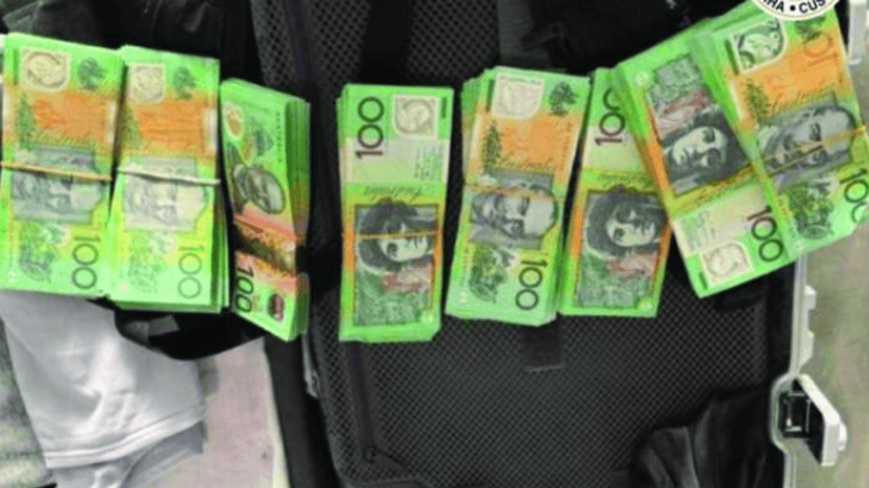 Çiftit nga Maqedonia i sekuestrohen 35 mijë dollarë australianë në Aeroportin e Shkupit