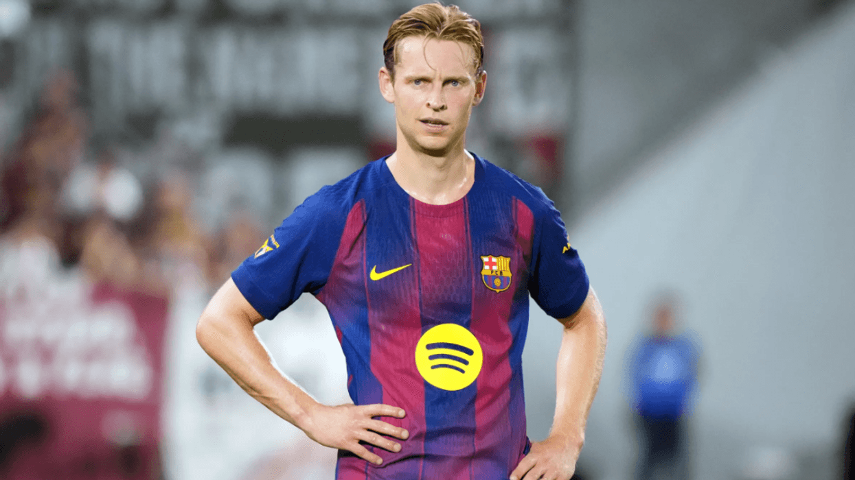 De Jong pranon se e mendoi largimin nga Barcelona pas ofertave nga gjigantët anglezë De Jong pranon se e mendoi largimin nga Barcelona pas ofertave nga gjigantët anglezë