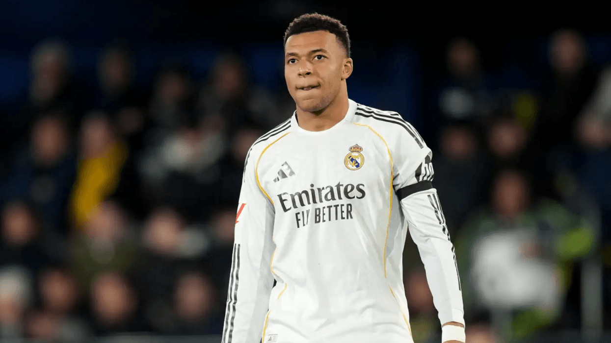 Grindje për lëndime, udhëtim me jaht dhe peticion: Çfarë po ndodh me Mbappen te Real Madridi?