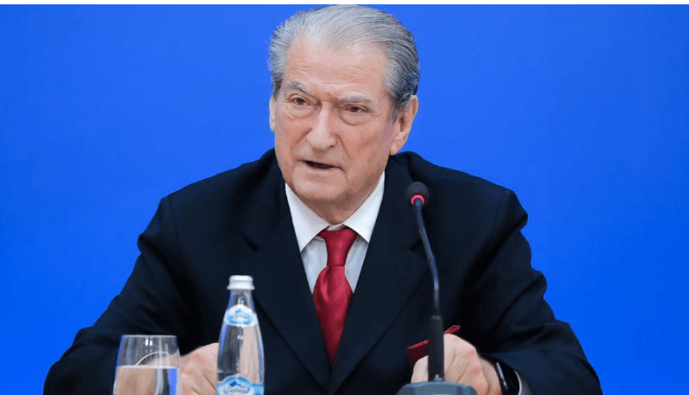 “Largohu nga politika, të hiqet non grata” - zbulohet oferta që iu bë Berishës nga ndërkombëtarët