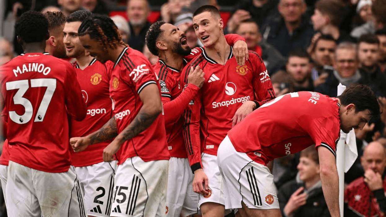 Ylli i Serie A jep dritën jeshile për t'iu bashkuar Manchesterit, klubet po negociojnë transferimin e tij Ylli i Serie A jep dritën jeshile për t'iu bashkuar Manchesterit, klubet po negociojnë transferimin e tij