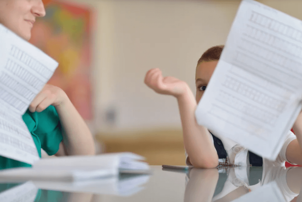 Nxënësit nga klasa e parë deri në të tretën për herë të parë do të marrin dëftesa digjitale