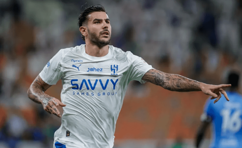 Theo Hernandez drejt kthimit në Serie A, dy gjigantët italianë vihen pas tij