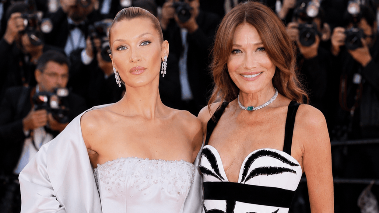 Në Kanë mungoi Demi Moore, por Bella Hadid dhe Carla Bruni ia morën gjithë skenën tapetit të kuq Në Kanë mungoi Demi Moore, por Bella Hadid dhe Carla Bruni ia morën gjithë skenën tapetit të kuq