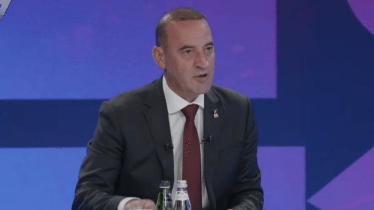 Haradinaj paralajmëron ata që e fyejnë e shajnë: Kanë me u përgjigj në çfarëdo forme
