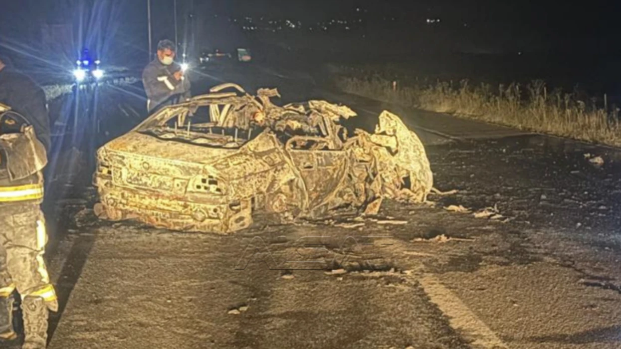 Aksident i rëndë me katër viktima në qarkoren e Shkupit - shkrumbohet makina BMW pas përplasjes me një kamion me targa të Kosovës