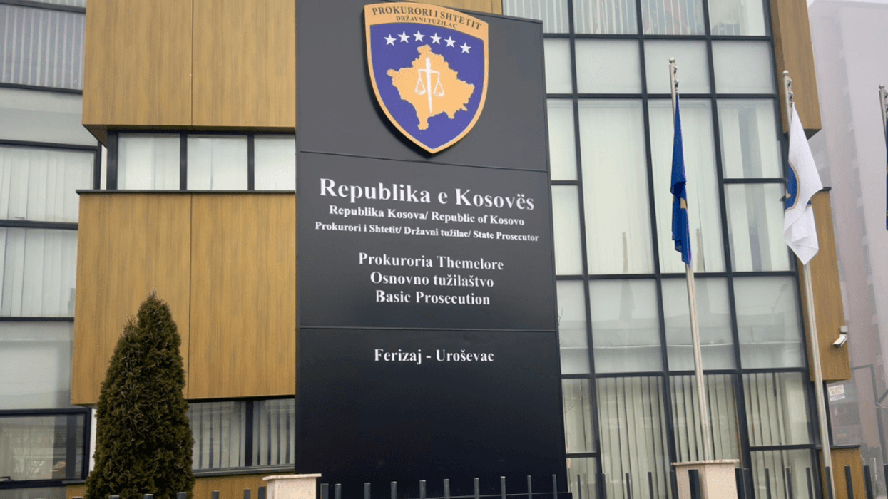 Aktakuzë ndaj tre të dyshuarve në Ferizaj për mashtrim me kriptovaluta, dyshohet se morën 12 mijë euro nga viktimat