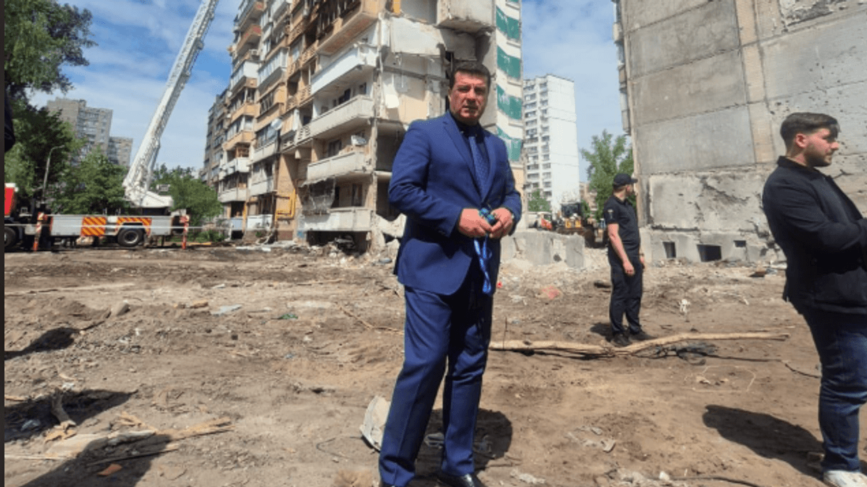 Rezidenca në Kiev ku jetonte u shkatërrua nga sulmet ruse, flet ambasadori Ernal Fino