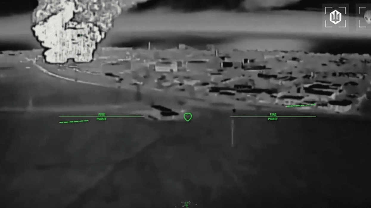 Sulme me dronë në Rusi - goditen depo karburantesh dhe një anije cisternë nafte Sulme me dronë në Rusi - goditen depo karburantesh dhe një anije cisternë nafte