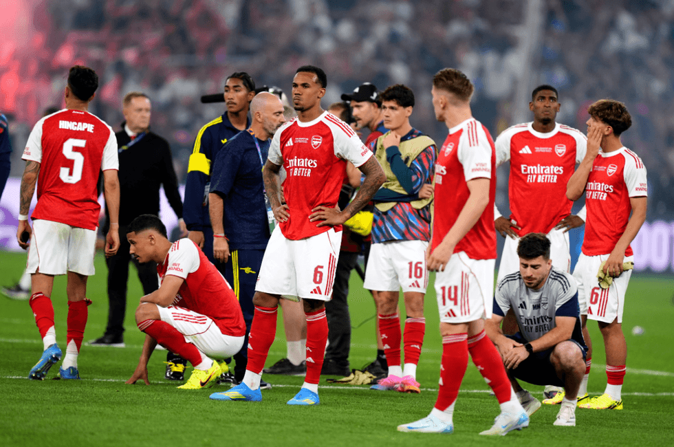 Jo vetëm Chelsea, edhe dy skuadra tjera angleze tallen me Arsenalin