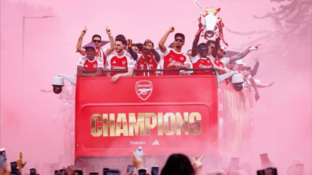Festimi i Arsenalit thyen rekordin e Anglisë - shikoni skenat fantastike nga Londra
