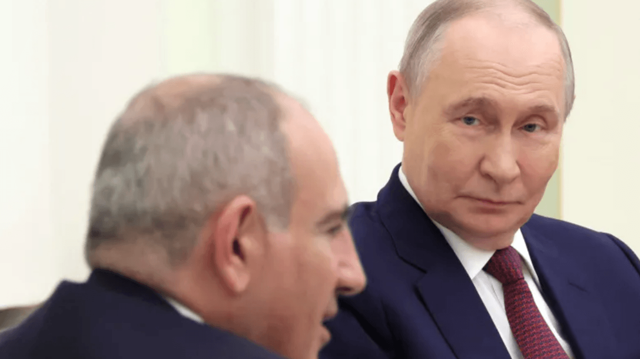 Rusia vjen me një “tjetër presion” mbi Armeninë, ndërsa aleati tradicional i saj shikon nga Perëndimi