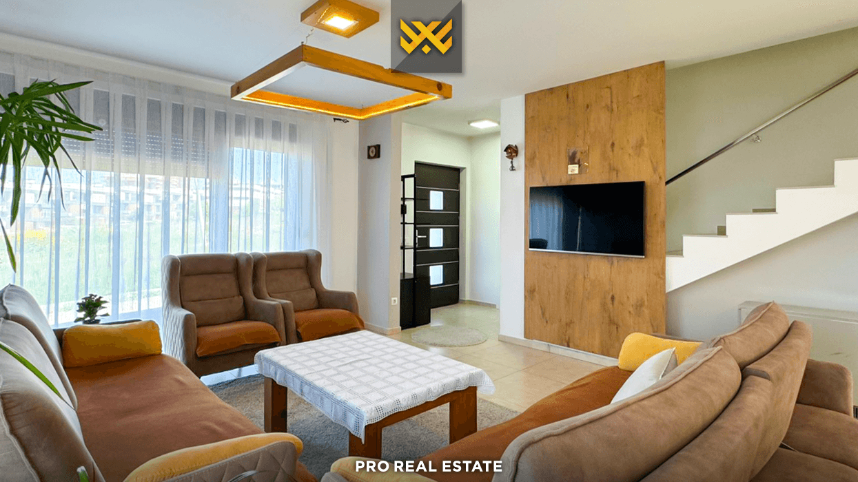 Shtëpi 200m² në shitje në Veternik - hapësirë, qasje e lehtë dhe oborr i gjelbëruar #15676