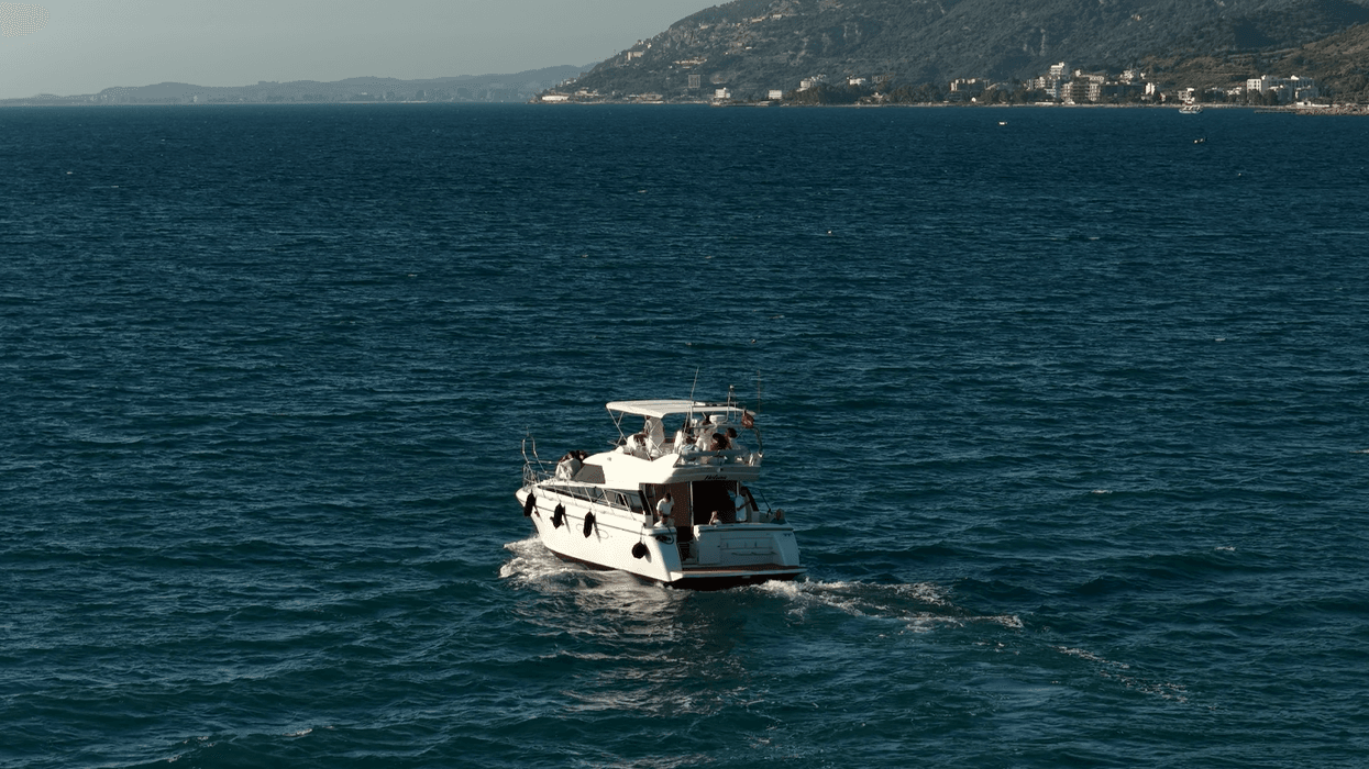 'Aura Voyage Yachts' prezanton në Orikum eksperiencën e re të jahteve luksoze në bregdetin shqiptar 'Aura Voyage Yachts' prezanton në Orikum eksperiencën e re të jahteve luksoze në bregdetin shqiptar
