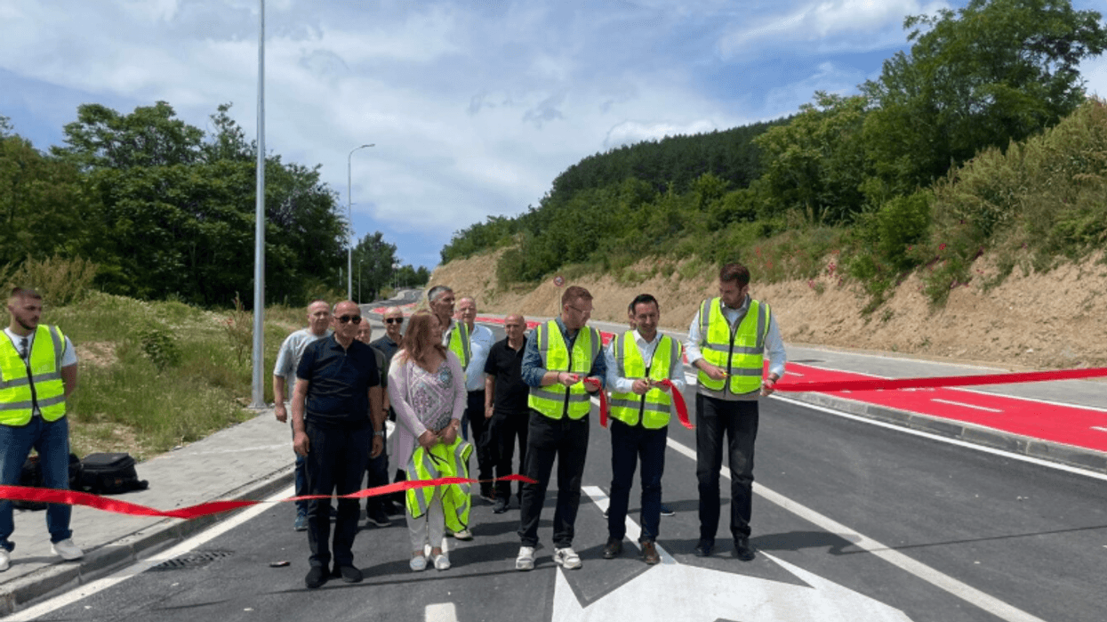 Basha përuron fazën e dytë të rrugës Sofali–Kolovicë Basha përuron fazën e dytë të rrugës Sofali–Kolovicë