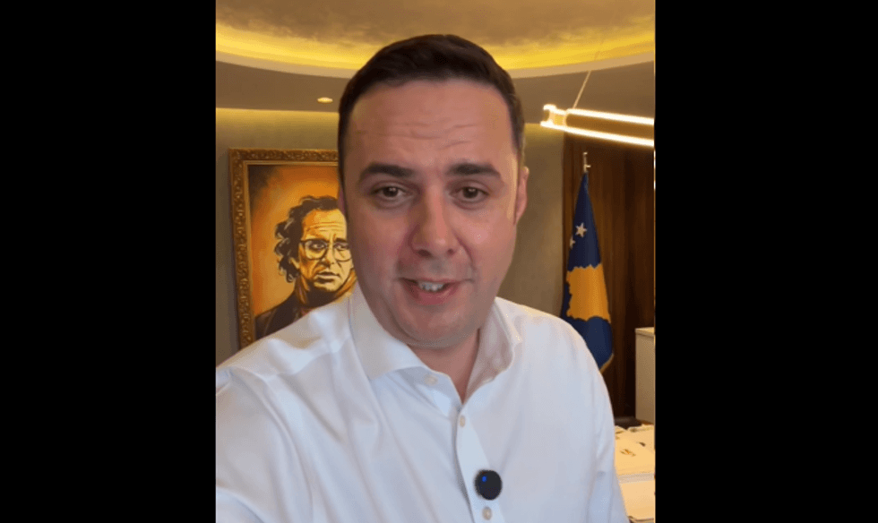Abdixhiku thirrje qytetarëve: Dilni dhe votoni, përcaktoni f