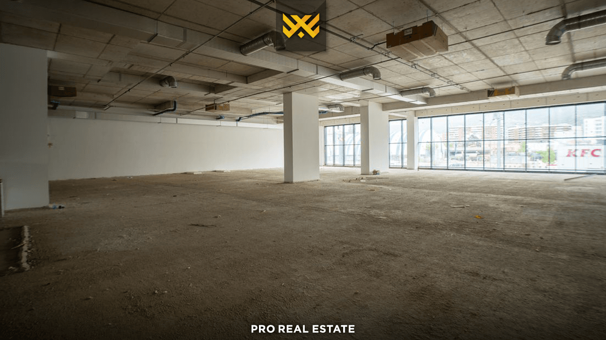 Lokal 1823m² me qira në Zonën Industriale të Prizrenit - hapësirë e madhe për zhvillim biznesi #15454 Lokal 1823m² me qira në Zonën Industriale të Prizrenit - hapësirë e madhe për zhvillim biznesi #15454