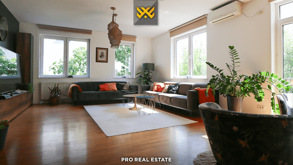 Shtëpi 750m² në shitje në Veternik - hapësirë e madhe për je