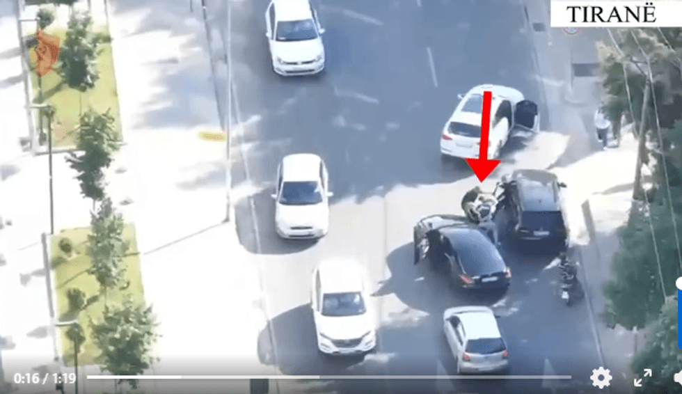 Pamje nga arrestimi i katër të dyshuarve në Tiranë - shitën 