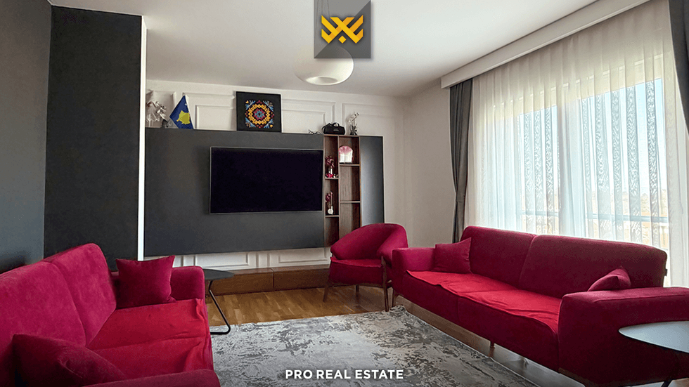 Banesë 135m² në shitje në Emshir me mundësi ndarjeje në dy n