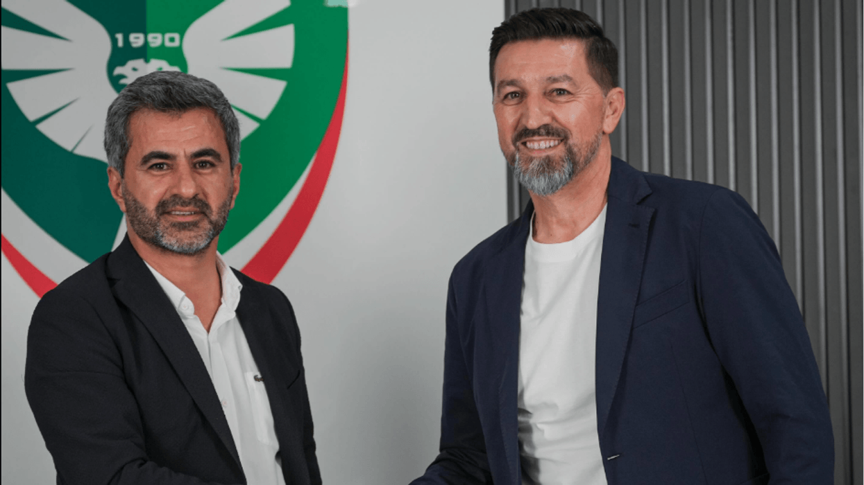 Zyrtare: Besnik Hasi emërohet trajner i klubit elitar turk