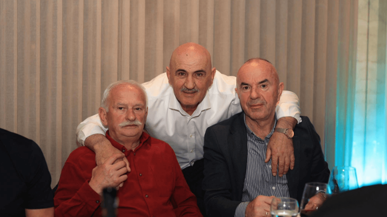 Vdes ish-komandanti i UÇK-së, Sahit Jashari nga Prekazi Vdes ish-komandanti i UÇK-së, Sahit Jashari nga Prekazi