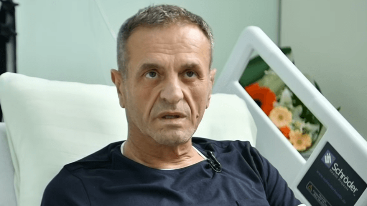 Aksidenti me motor që ia ndryshoi planet, flet për herë të parë Sinan Vllasaliu Aksidenti me motor që ia ndryshoi planet, flet për herë të parë Sinan Vllasaliu