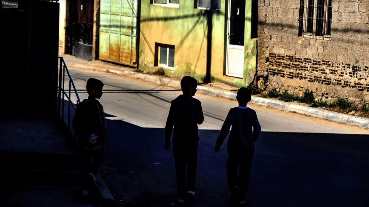 UNICEF: Ajri i ndotur, thatësirat dhe valët e të nxehtit – kërcënimi kryesor për fëmijët në Maqedoni UNICEF: Ajri i ndotur, thatësirat dhe valët e të nxehtit – kërcënimi kryesor për fëmijët në Maqedoni