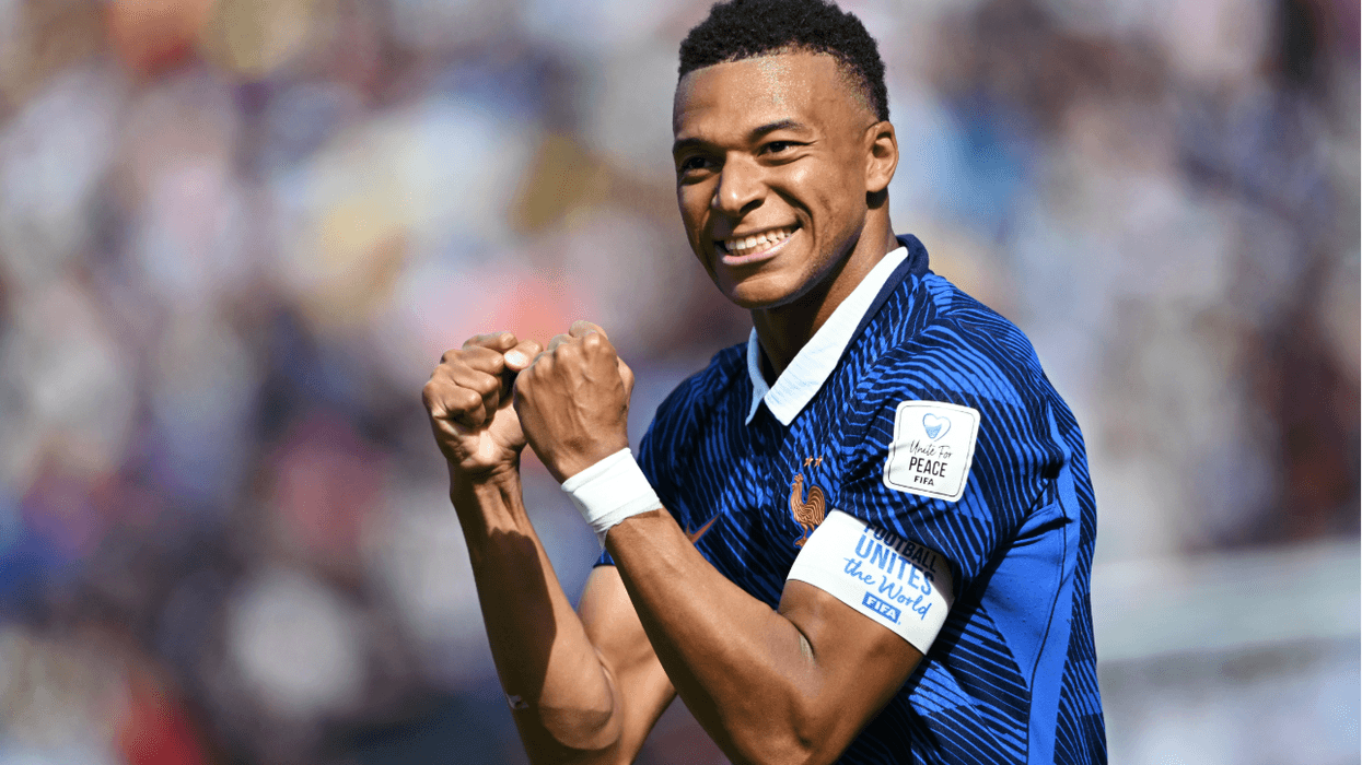 Franca kalon në epërsi, Mbappé zhbllokon sfidën ndaj Senegalit
