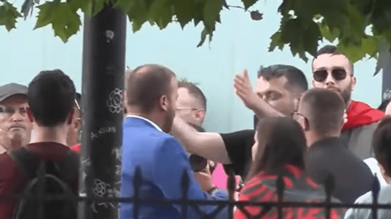 Dita e 19-të e protestave në Shqipëri, tensione mes protestuesve dhe deputetit të PS
