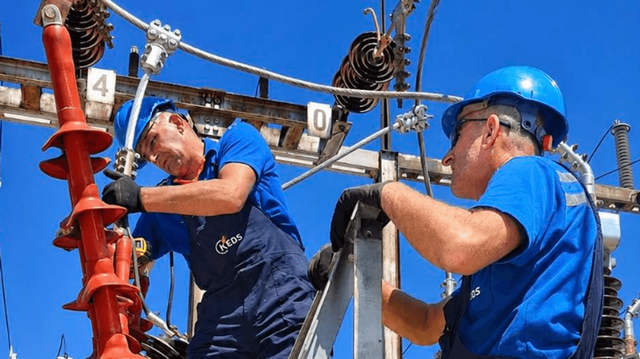 Përfundon instalimi i pajisjeve 35 kV në nënstacionin “Prizreni 1”