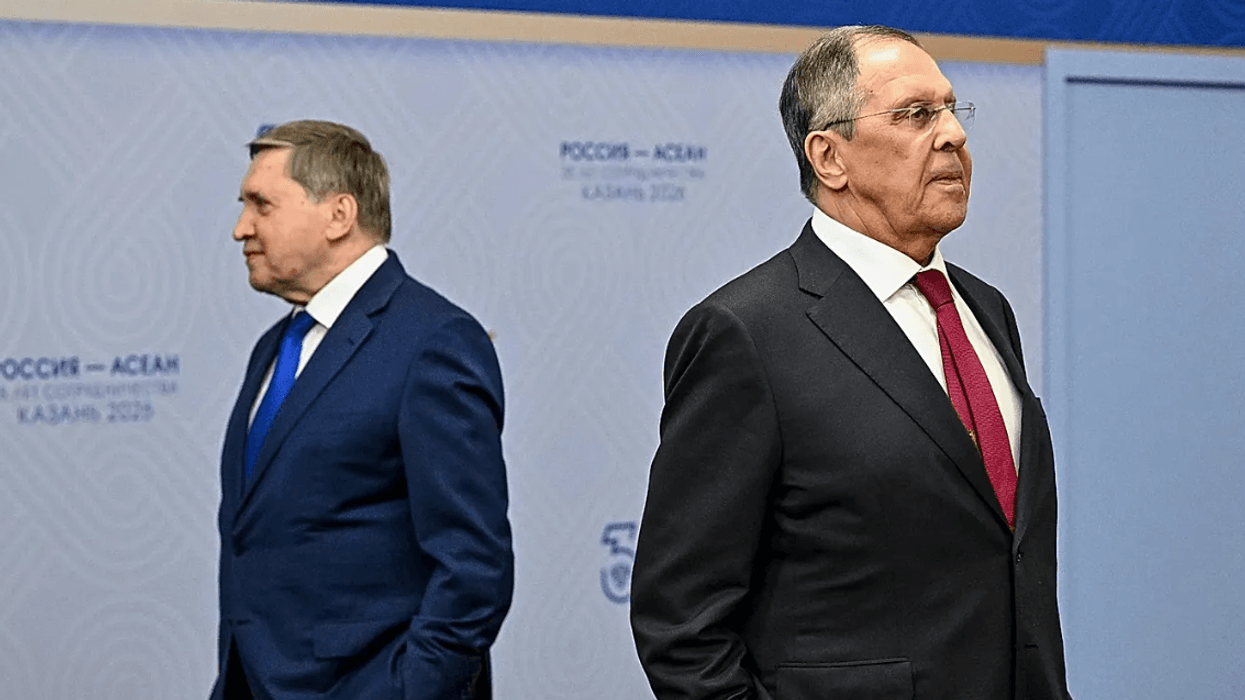 Rusia e quan Evropën një "kërcënim për paqen", por thotë se është gati të bisedojë