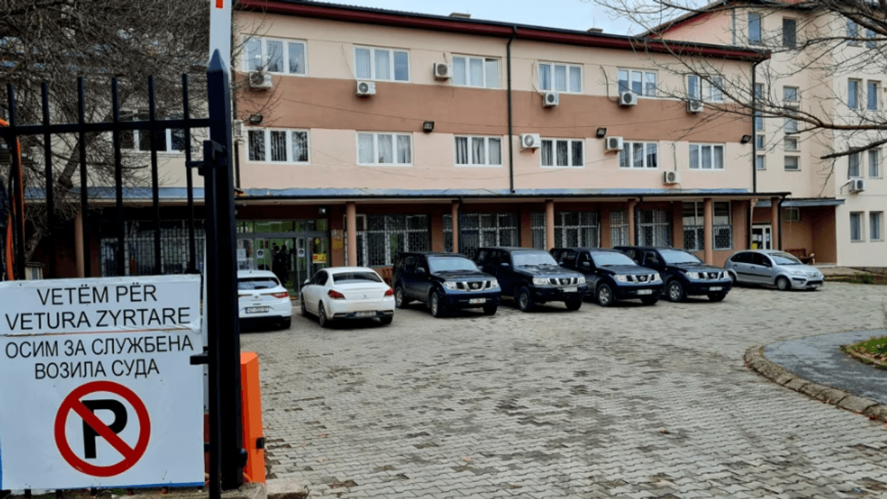 Gjykatat në veri ende pa gjyqtarë e prokurorë serbë, a ka zgjidhje? Gjykatat në veri ende pa gjyqtarë e prokurorë serbë, a ka zgjidhje?