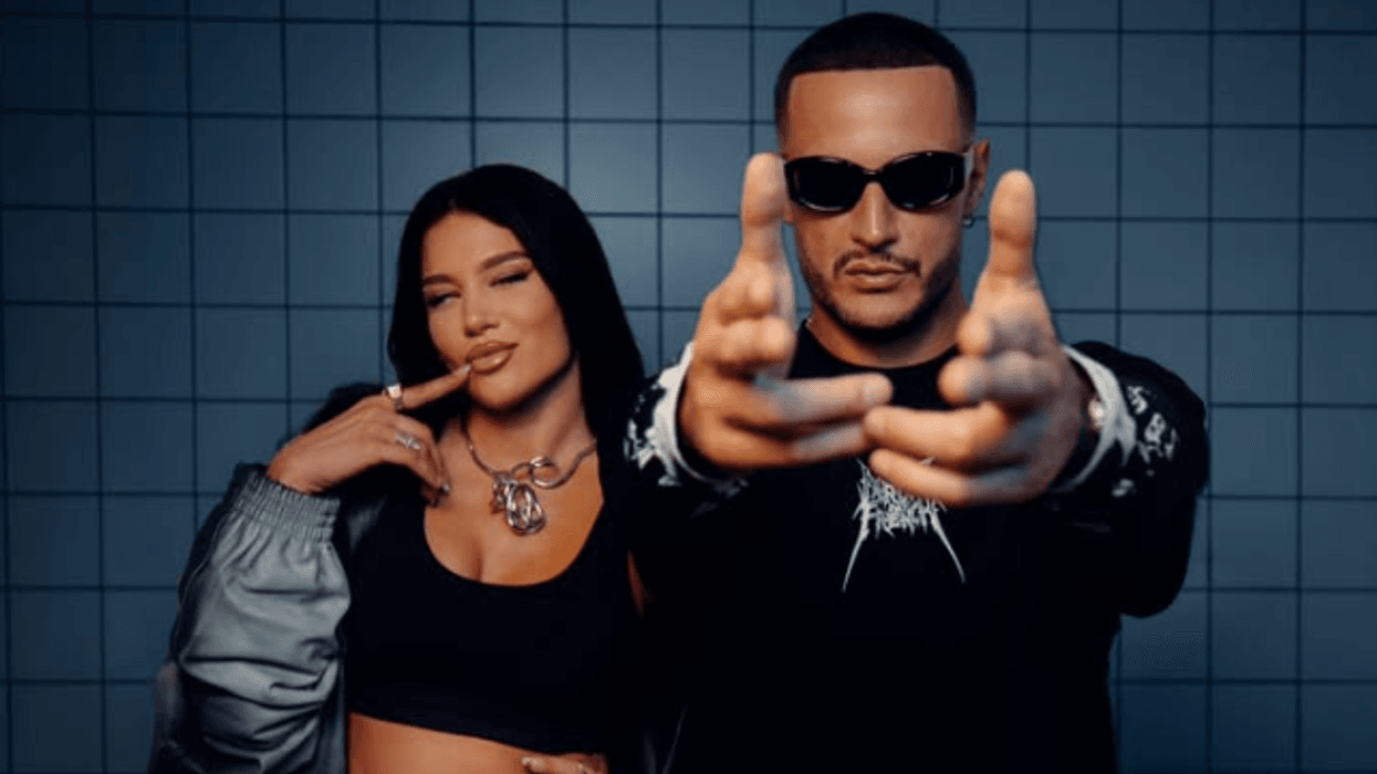 Dhurata Dora konfirmon bashkëpunimin me DJ Snake, kënga e re publikohet këtë javë Dhurata Dora konfirmon bashkëpunimin me DJ Snake, kënga e re publikohet këtë javë