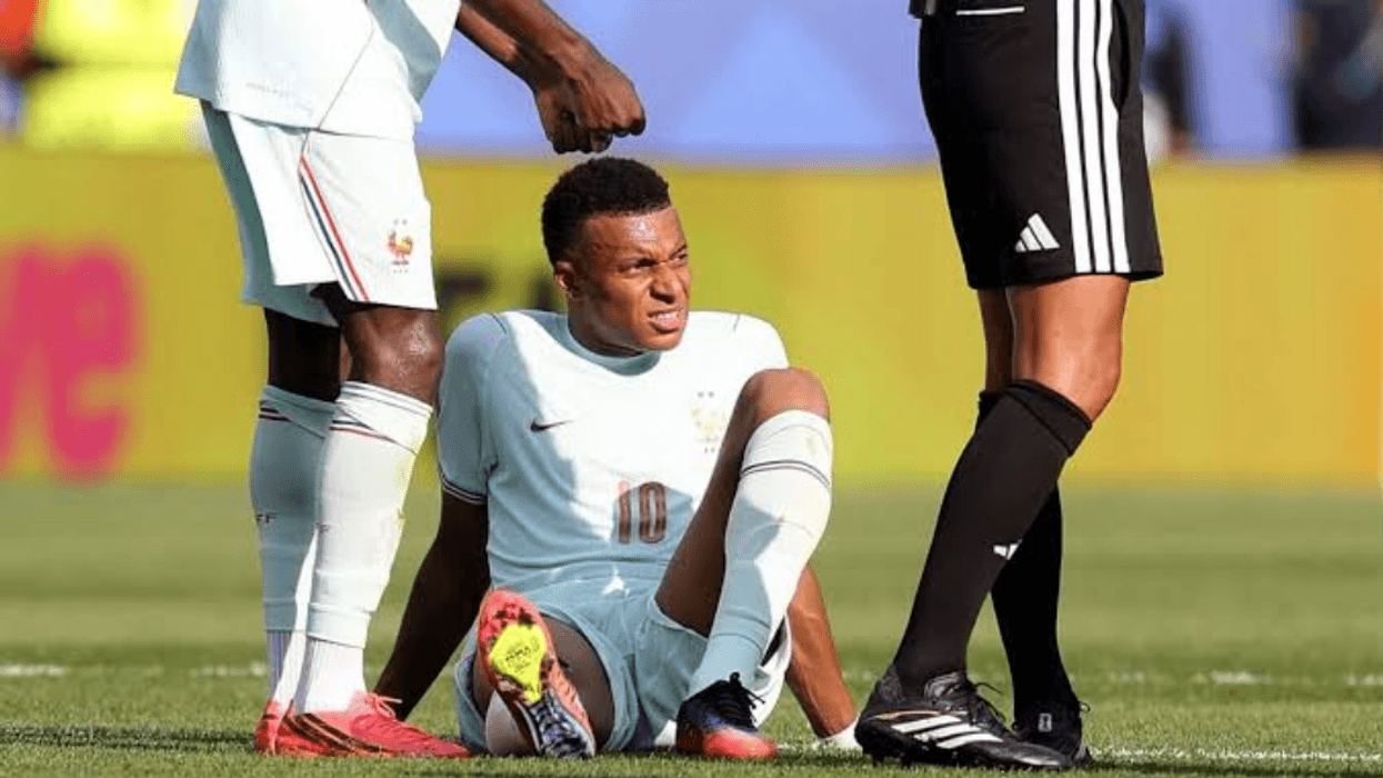 Çfarë i ndodhi Kylian Mbappes dhe pse u zëvendësua? Lojtari deklarohet pas ndeshjes Çfarë i ndodhi Kylian Mbappes dhe pse u zëvendësua? Lojtari deklarohet pas ndeshjes