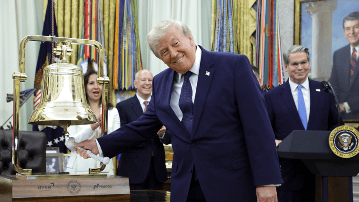 Trump nis programin e kursimeve për fëmijët, foshnjave u ofrohen 1000 dollarë