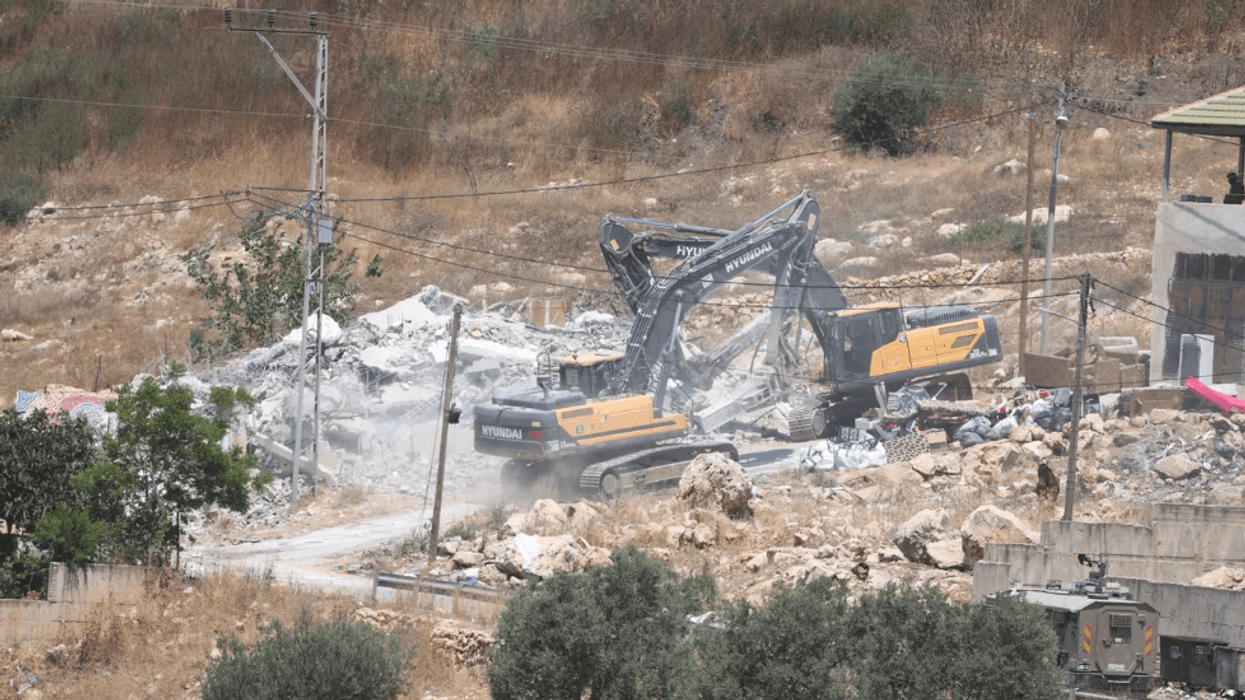 Izraeli nënshkruan një marrëveshje prej 2.3 miliardë dollarësh për të zgjeruar vendbanimet e paligjshme në Bregun Perëndimor