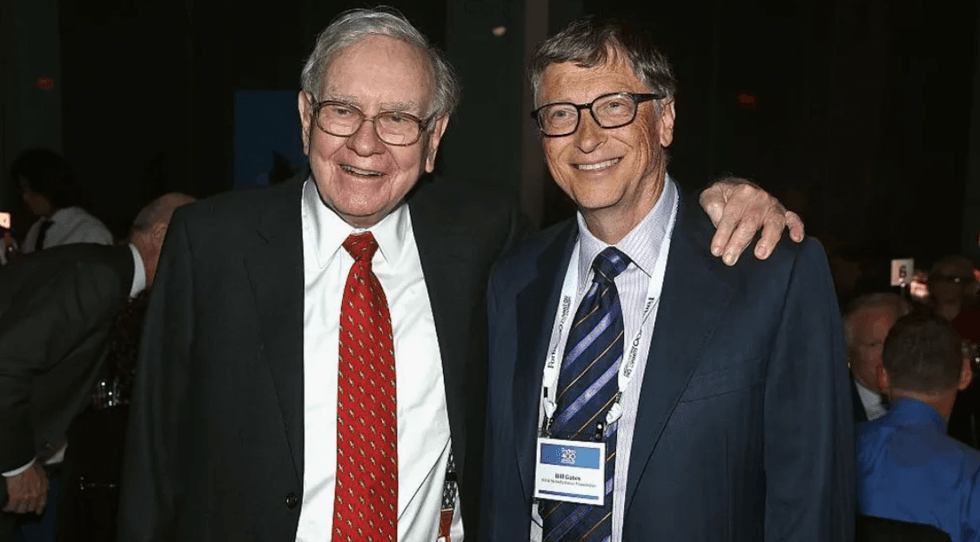 Miliarderi Warren Buffett ndalon donacionet për fondacionin bamirës të Bill Gates
